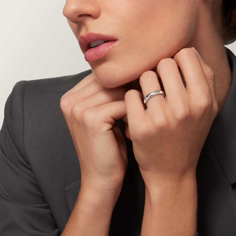 C de Cartier wedding band, 4 mm width, 1 diamond C de Cartier wedding band, 4 mm width, 1 diamond