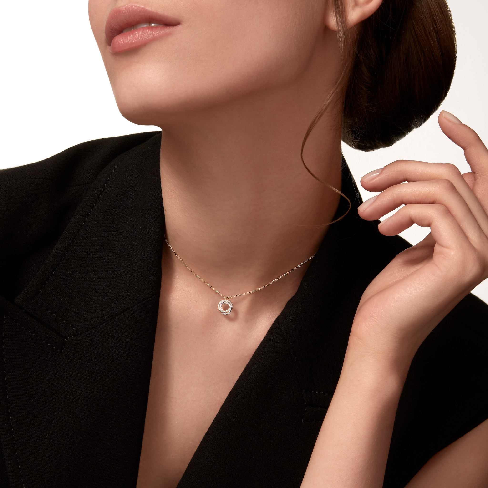 Trinity pendant, paved