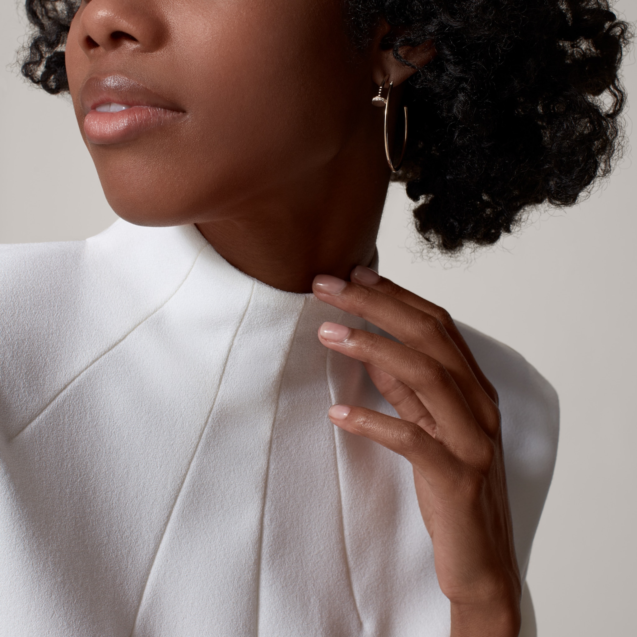 Juste un Clou hoop earrings, large model, diamonds