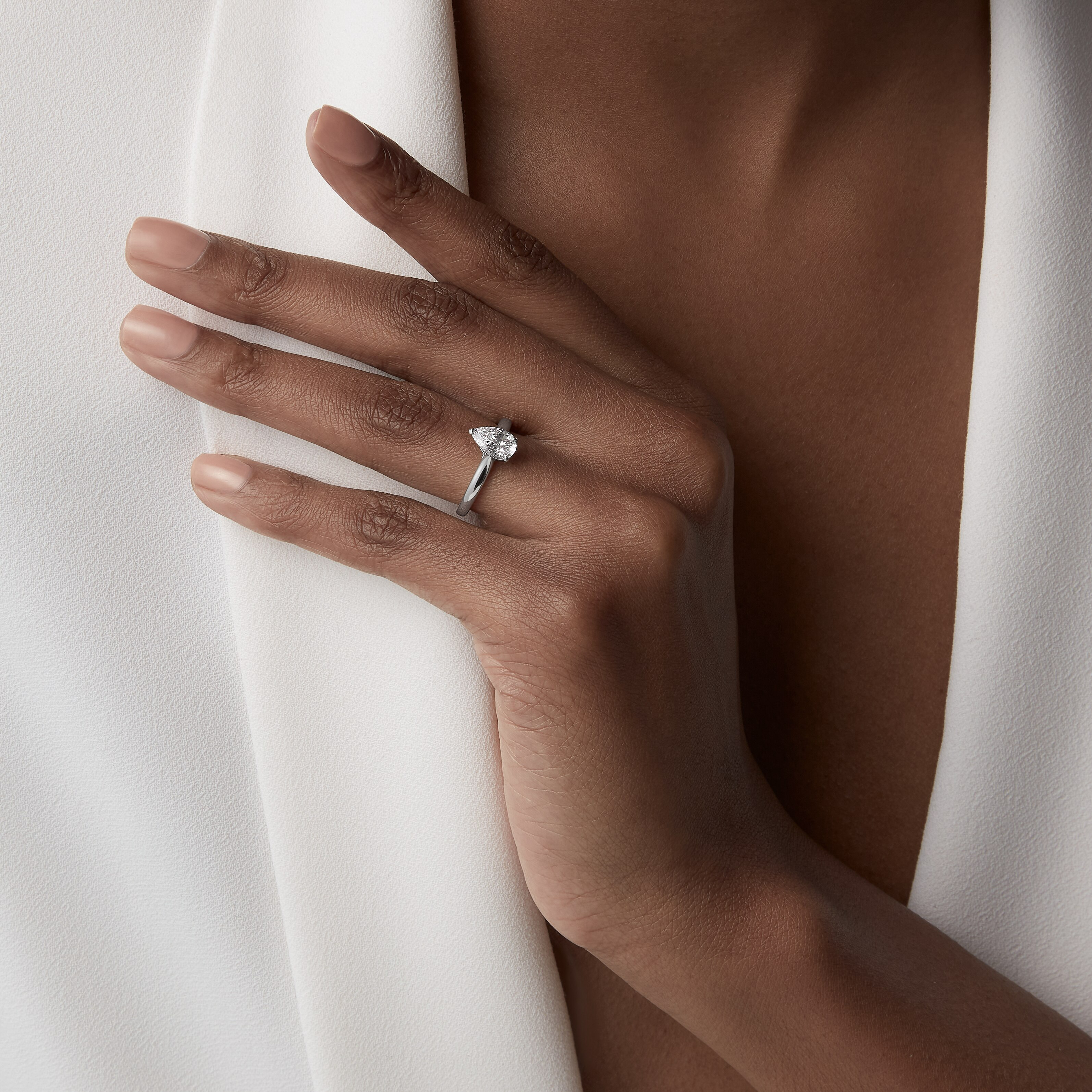 1895 solitaire, pear-shaped diamond