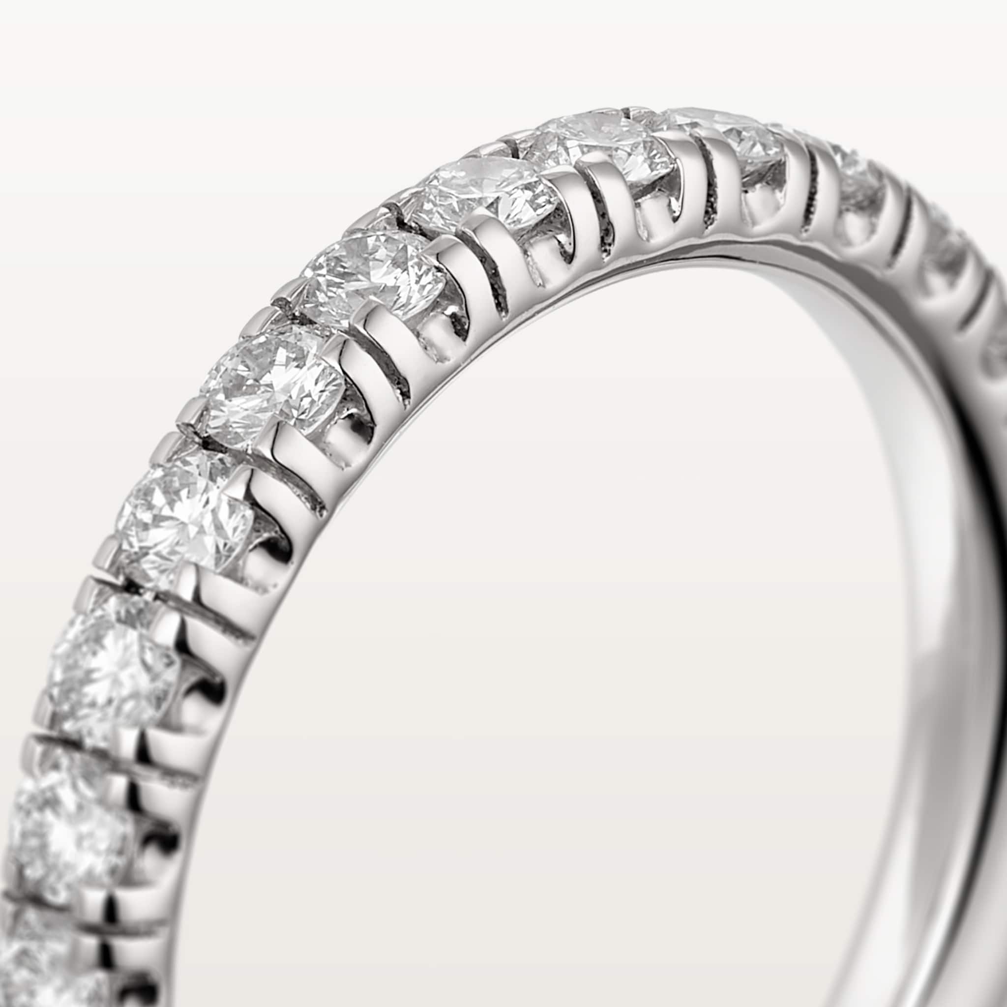 Etincelle de Cartier wedding band, 2.6 mm width, semi-paved