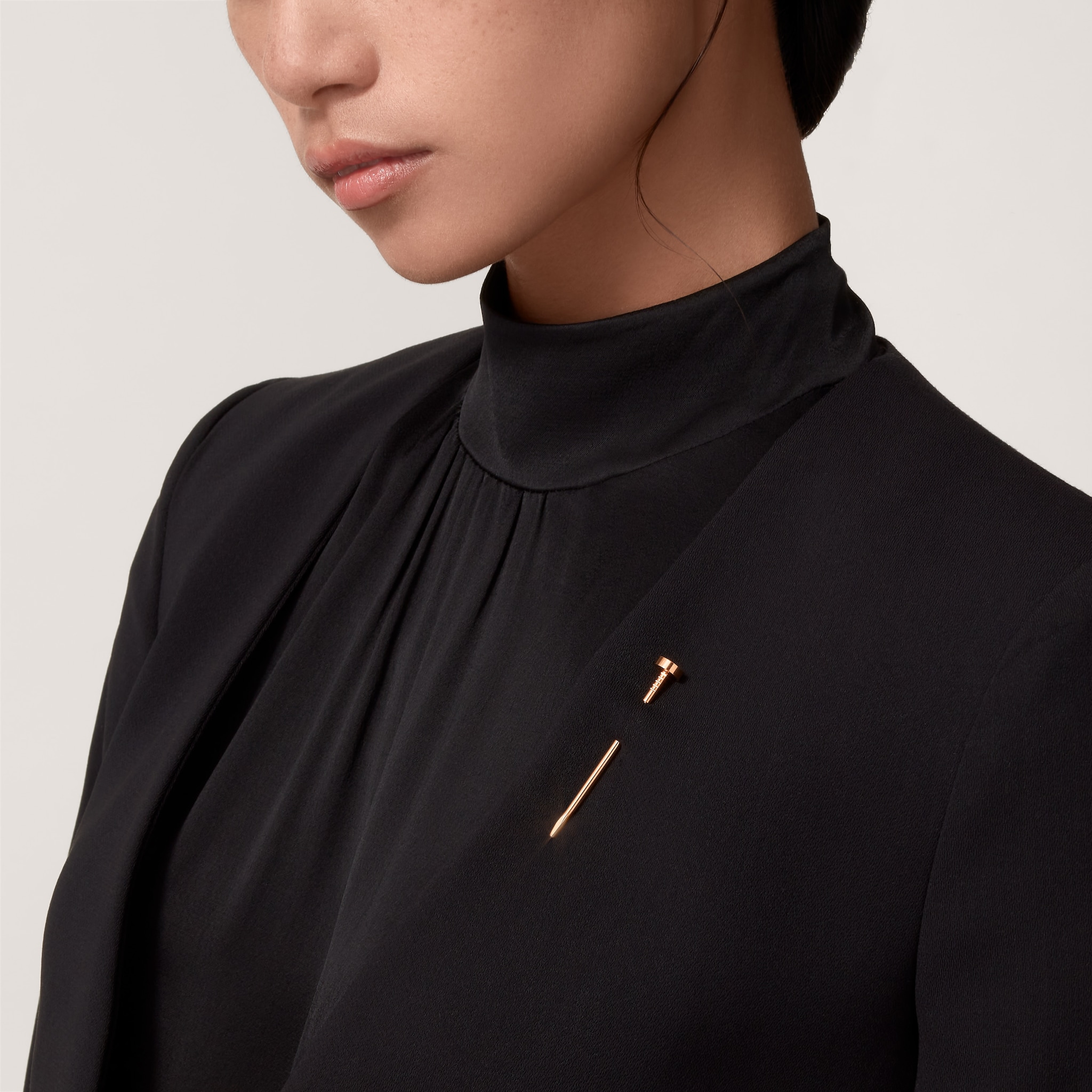 Juste un Clou kravat iğnesi