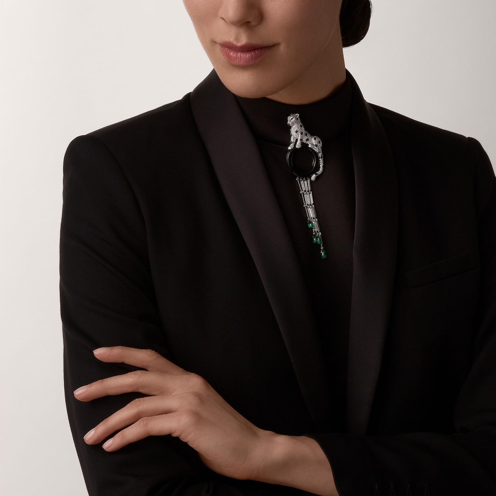 Broche Panth&egrave;re de Cartier, pav&eacute;e