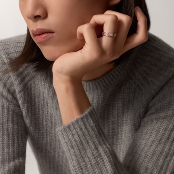 #LOVE# ring, small model, paved #LOVE# ring, small model, paved