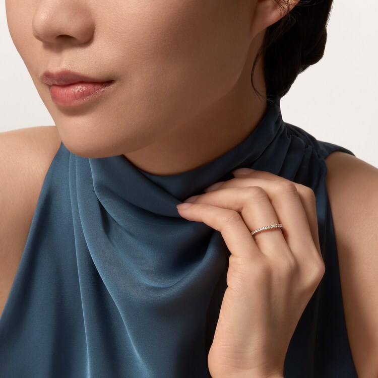 Etincelle de Cartier wedding band