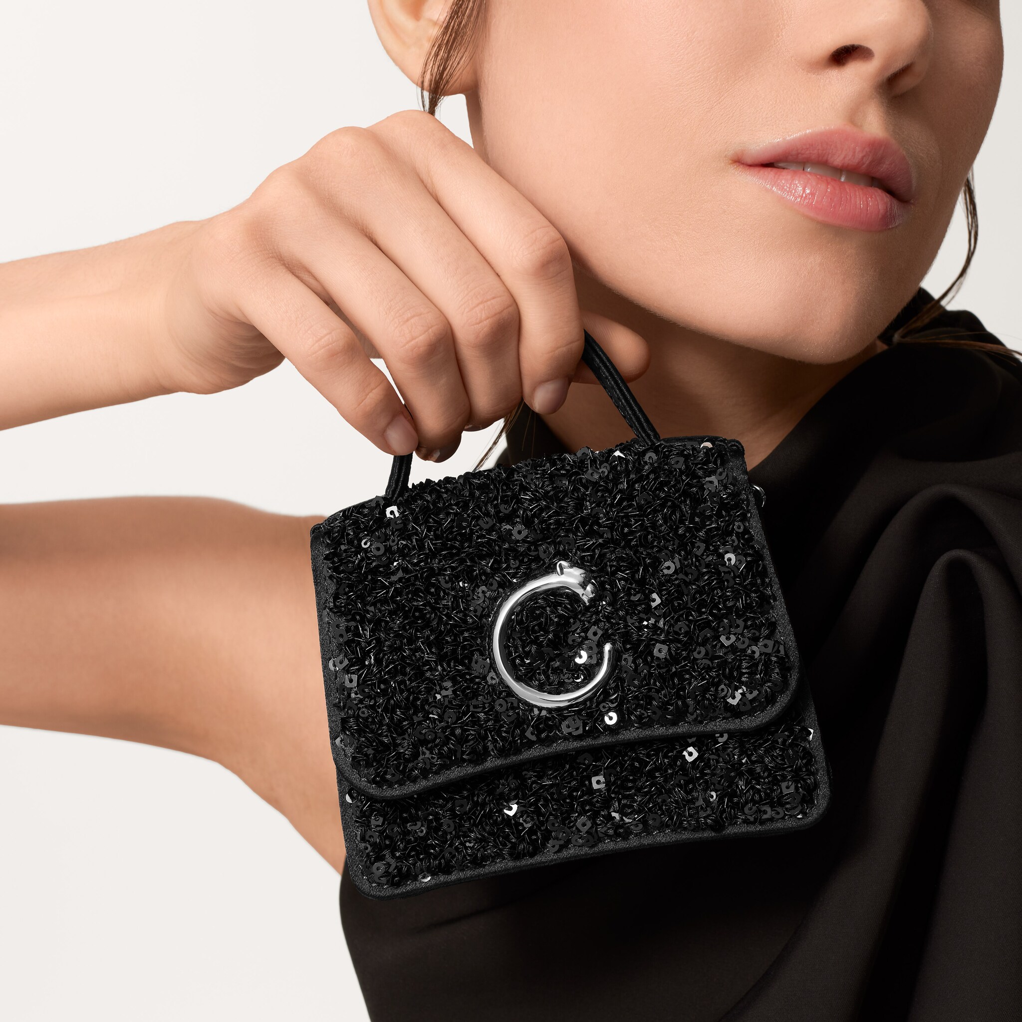 Chain bag micro model, Panth&egrave;re C de Cartier