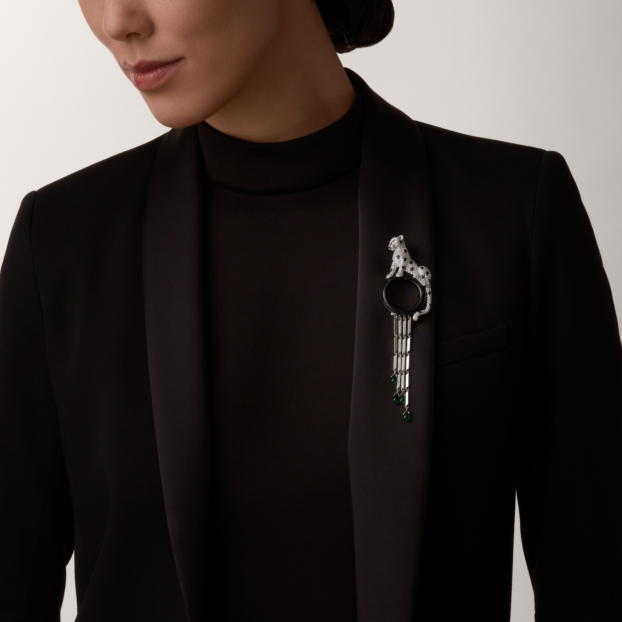 Broche Panth&egrave;re de Cartier, pav&eacute;e