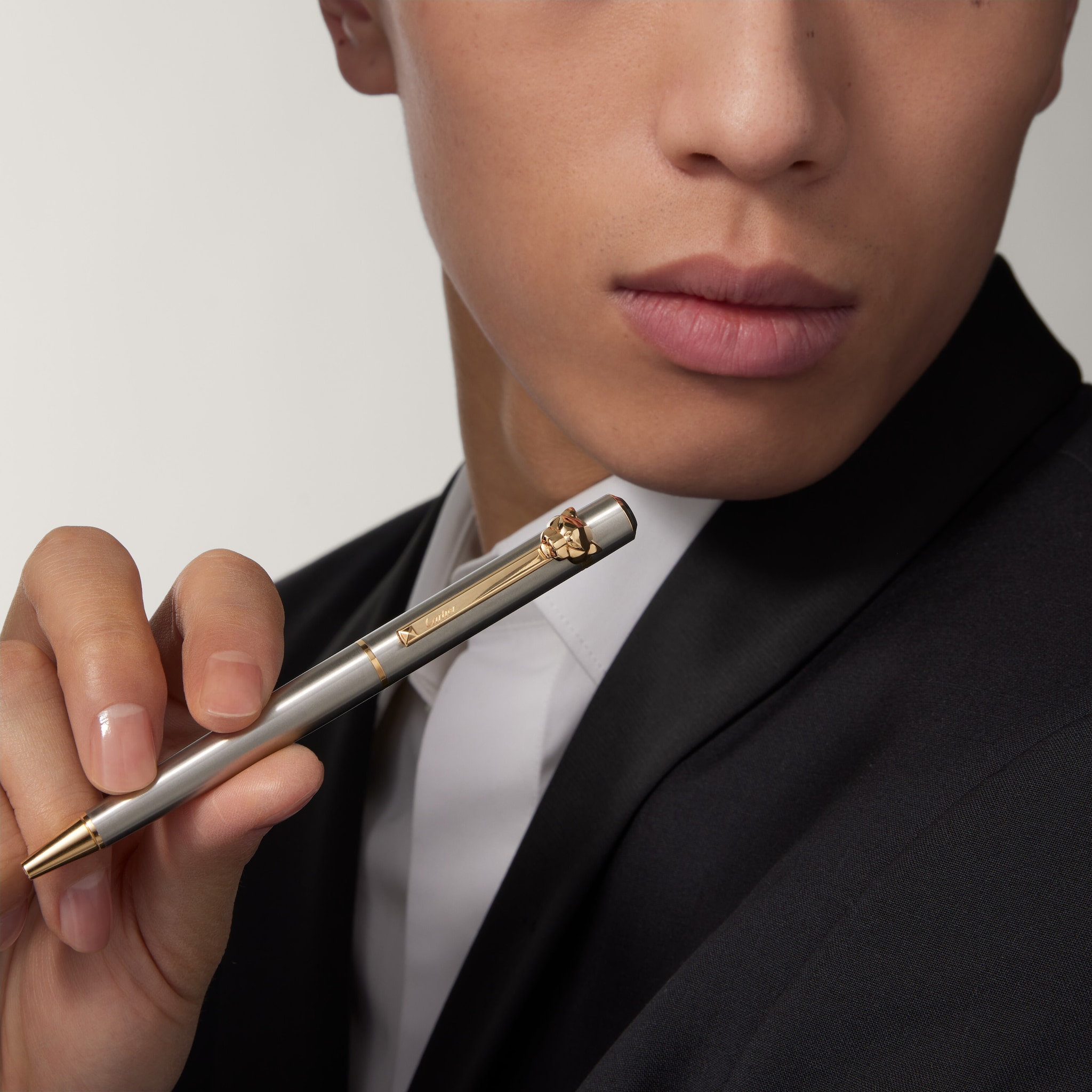 Stylo bille Panth&egrave;re de Cartier