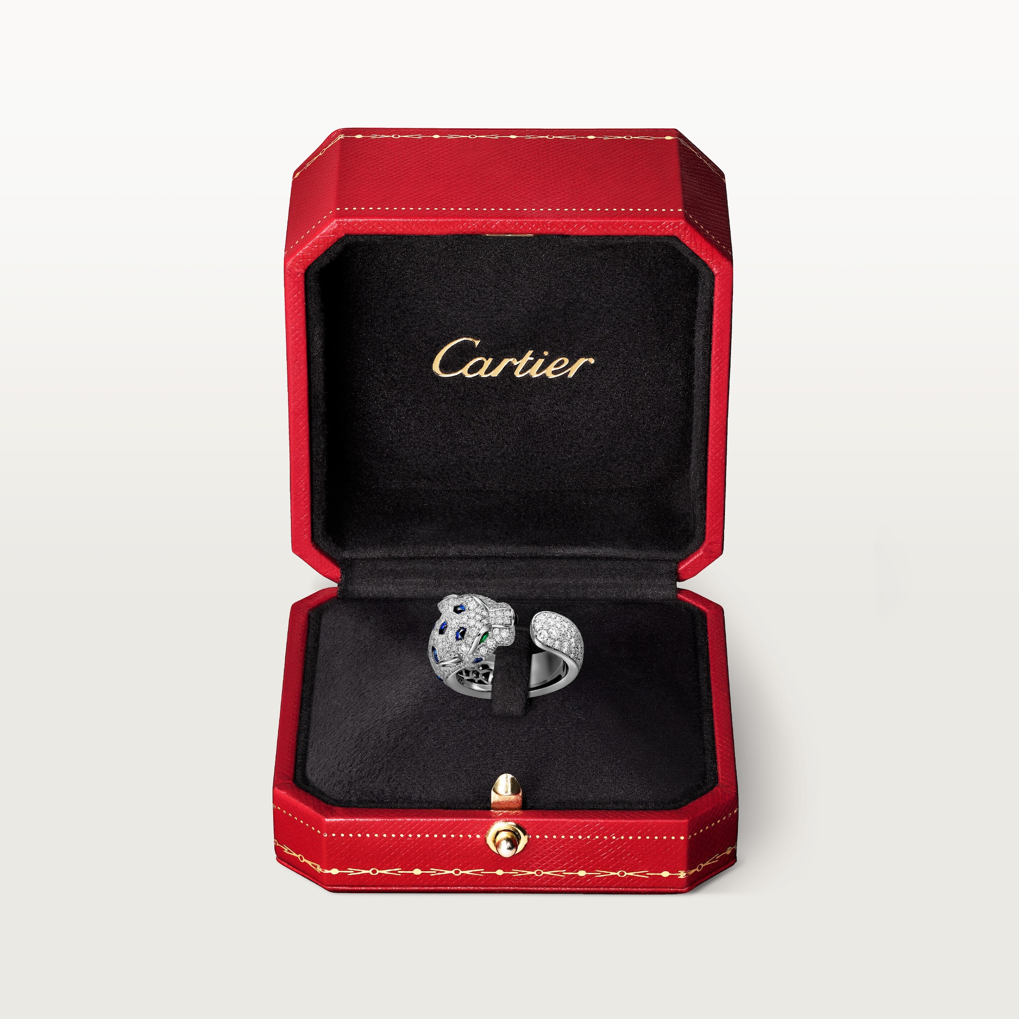 Panth&egrave;re de Cartier ring, medium model, half-paved, image 7