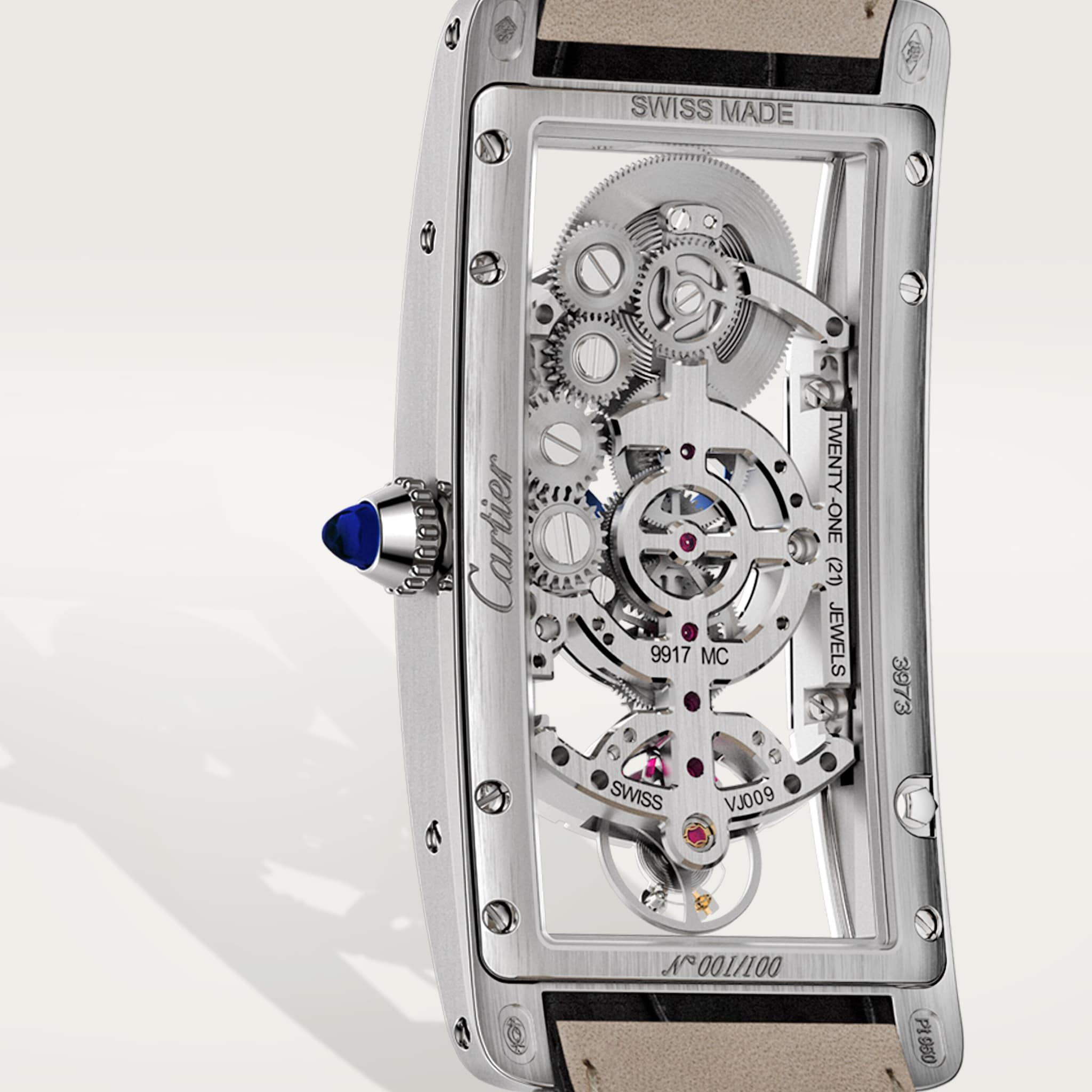 Tank Cintr&eacute;e watch