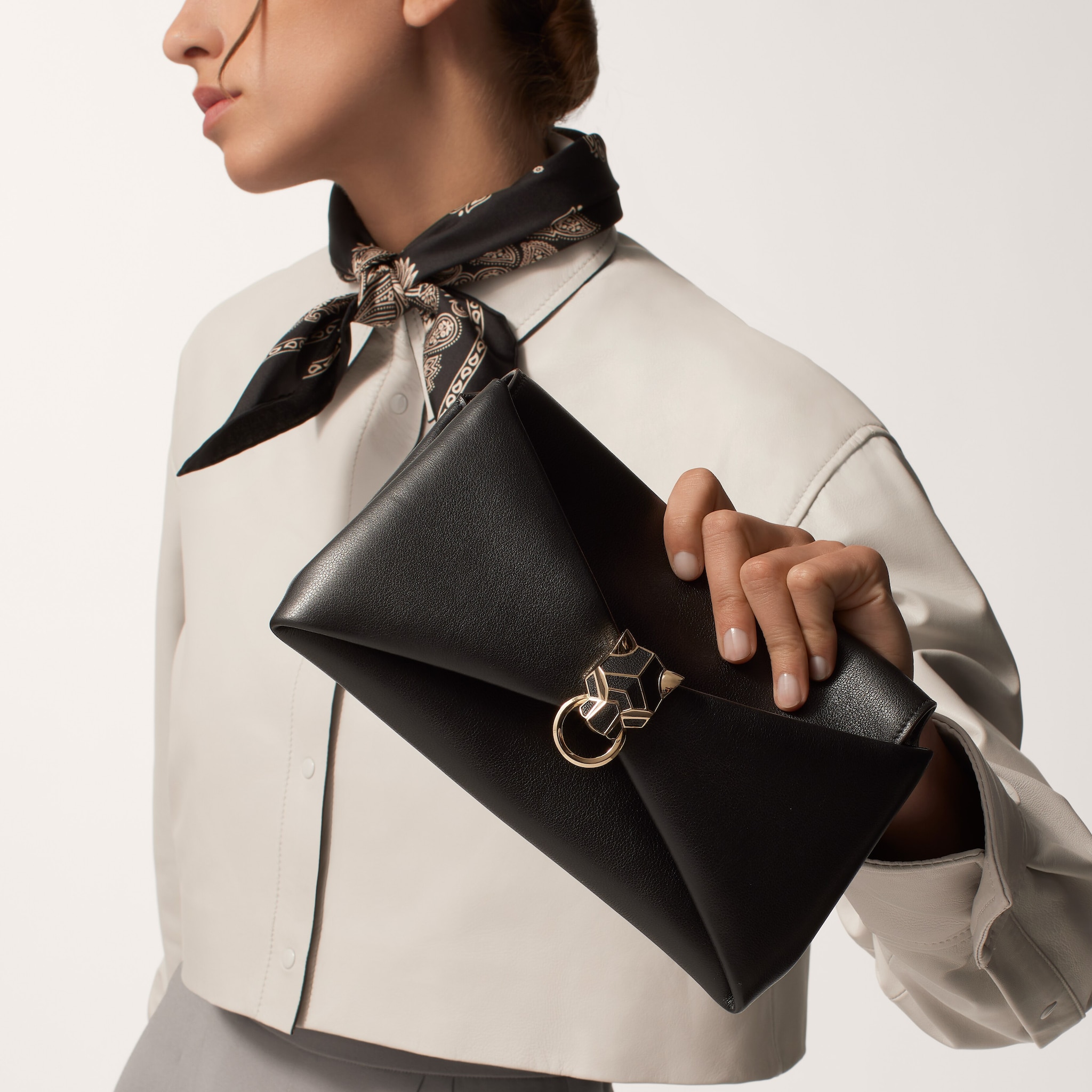 Pouch, Panth&egrave;re Graphique