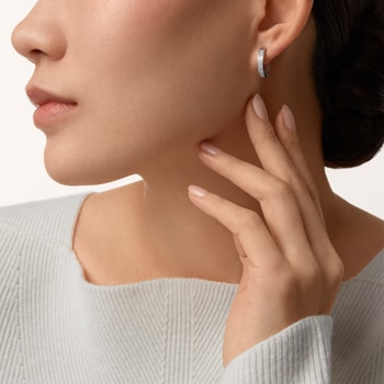 Boucles d'oreilles #LOVE#, multiportés, semi-pavées