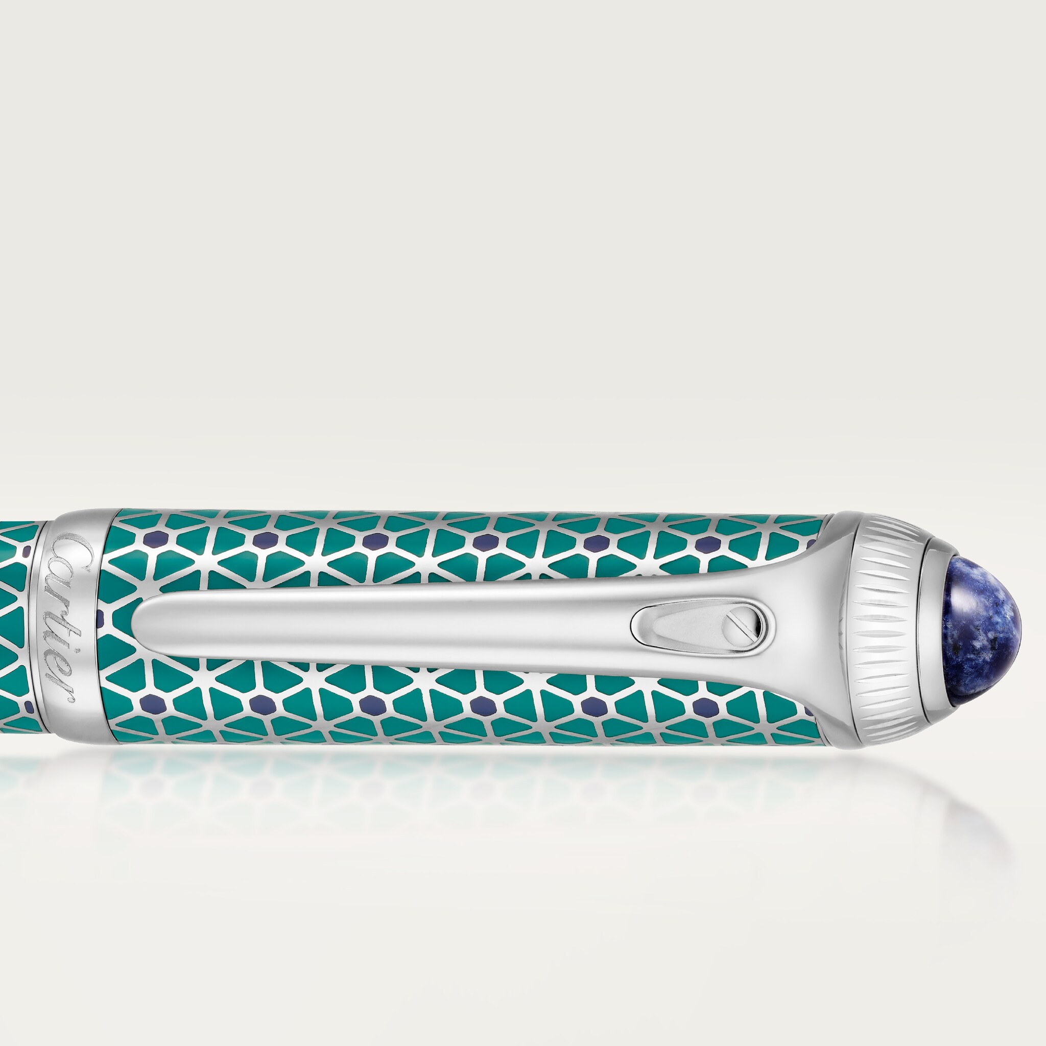 طقم للمكتب وقلم حبر