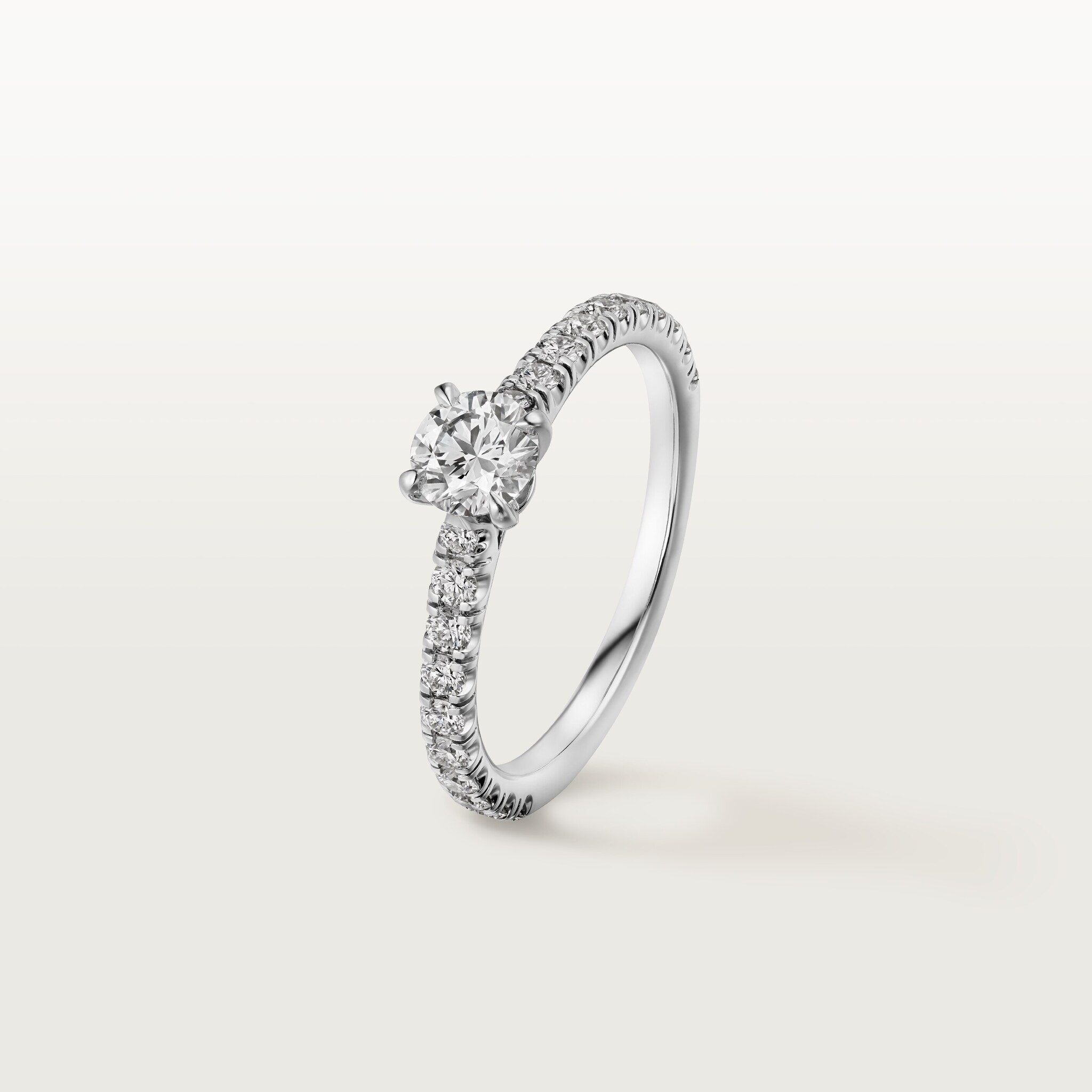 1895 solitaire, brilliant-cut diamond, paved 