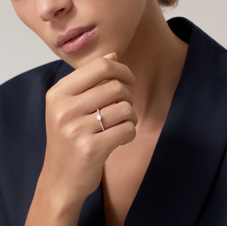 Etincelle de Cartier ring
