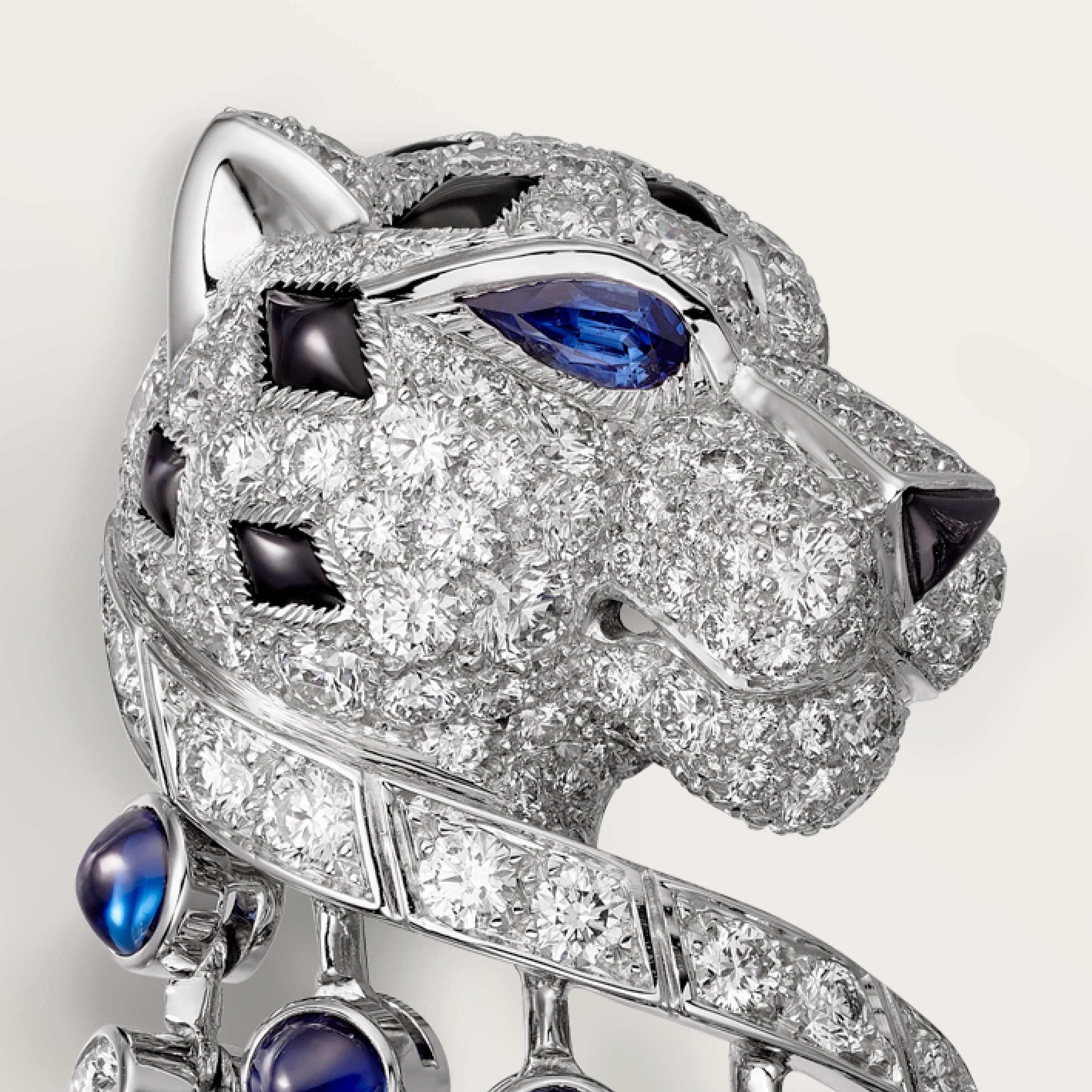 Panth&egrave;re de Cartier earrings, sapphire, large model, paved, image 5