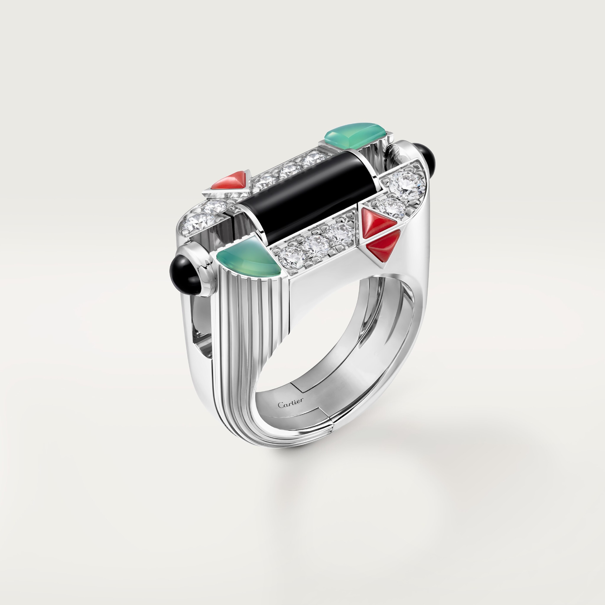 خاتم "جيومتري إي كونتراست"، يشب أخضر، مرصوف