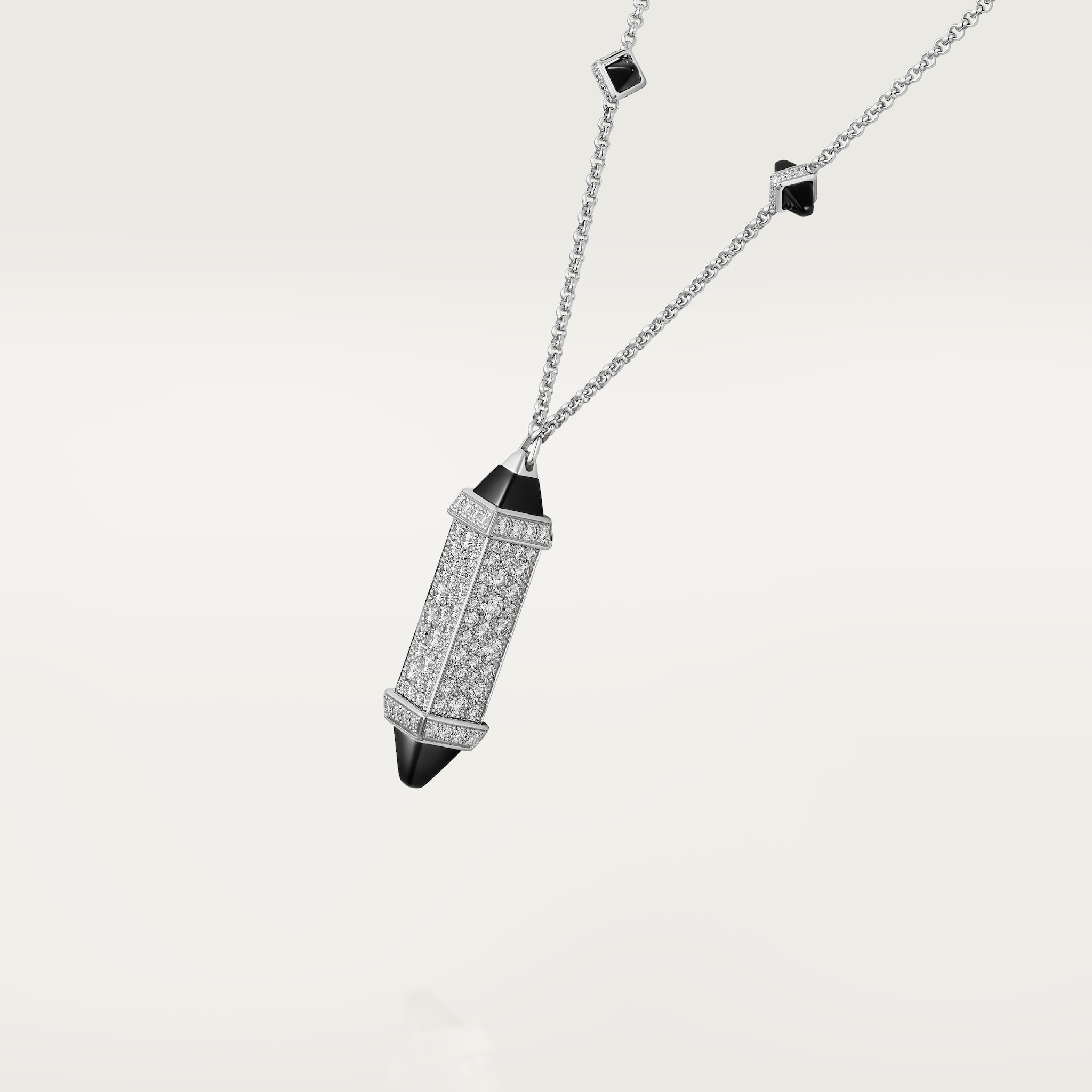 Les Berlingots de Cartier pendant, paved 