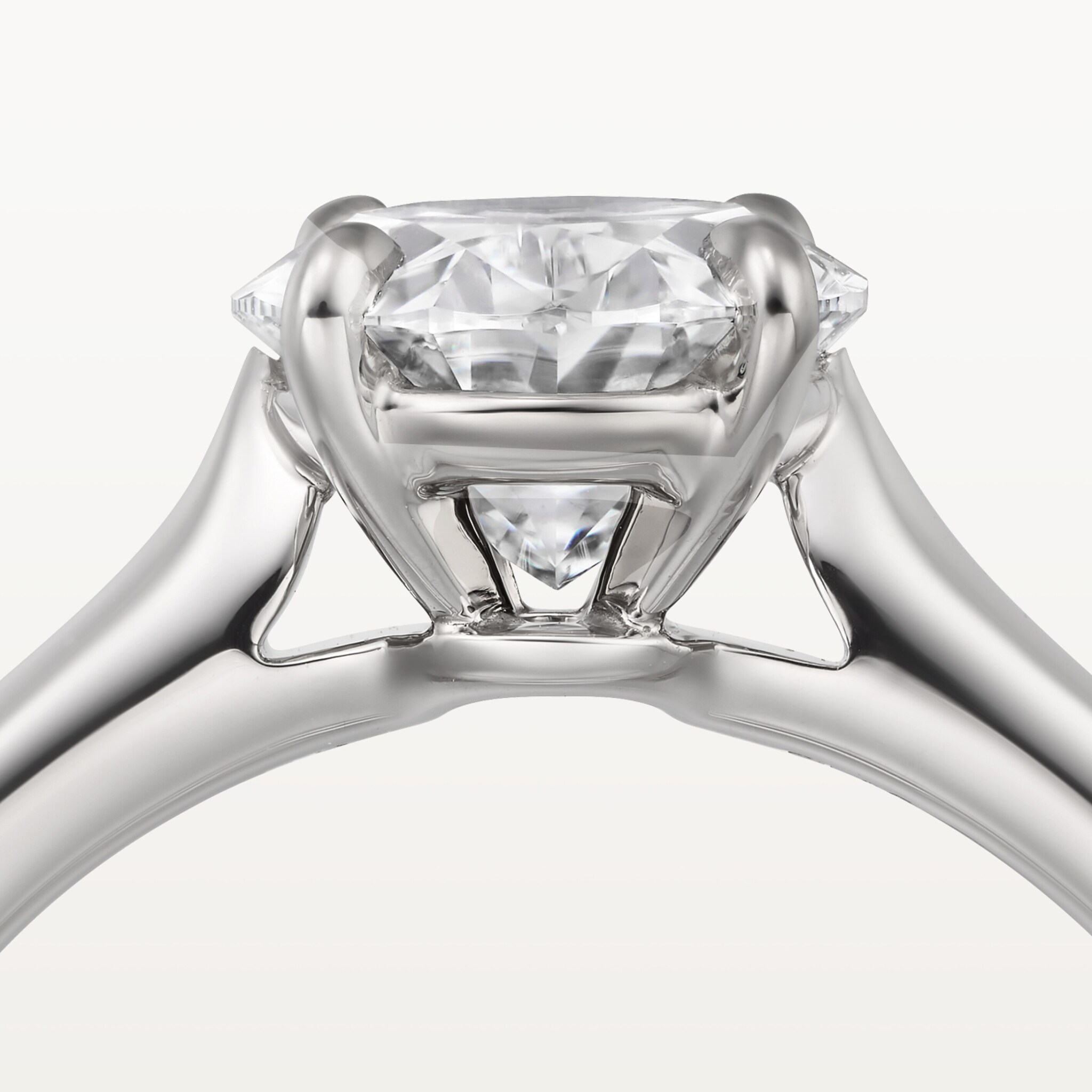 1895 solitaire, oval-cut diamond