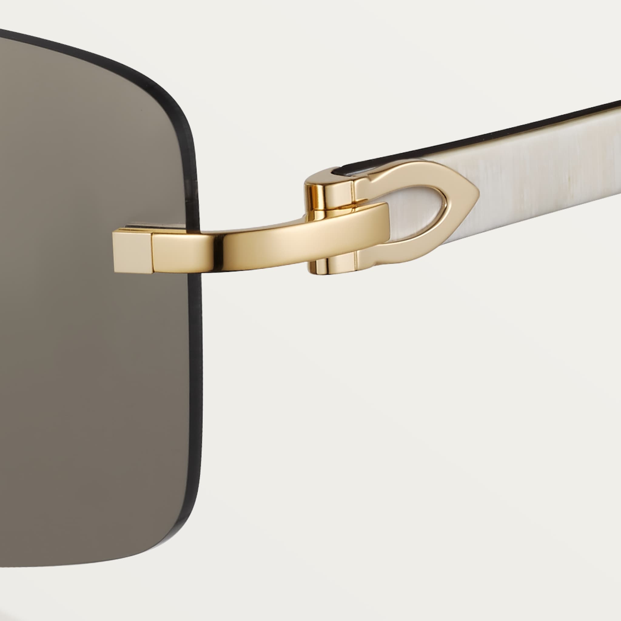 Sunglasses C Allong&eacute; de Cartier motif