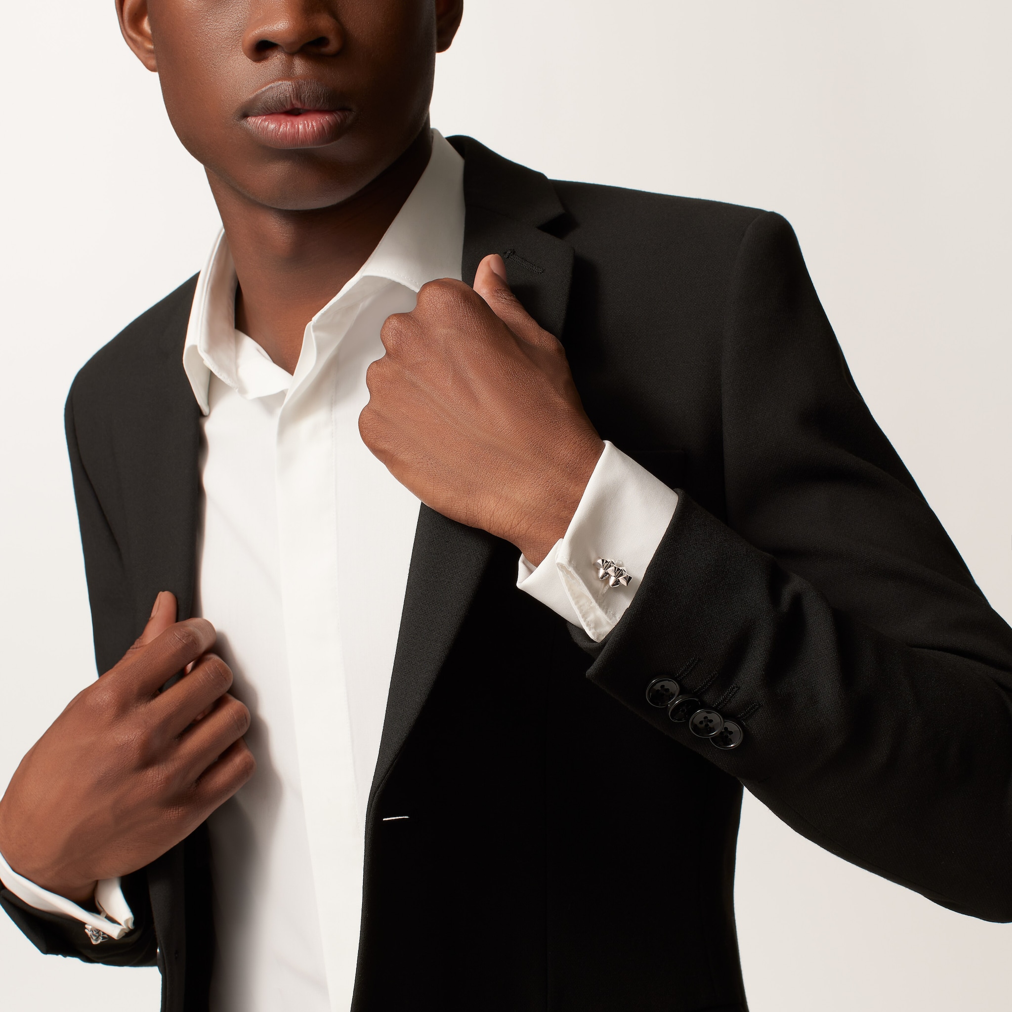 Clash de Cartier cufflinks