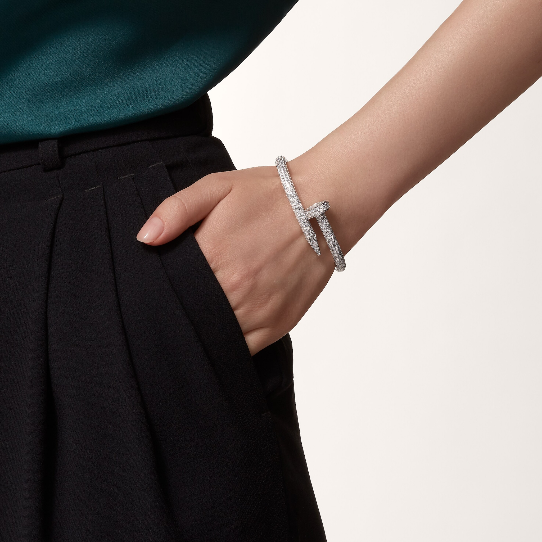 Juste un Clou bracelet, large model, half-paved