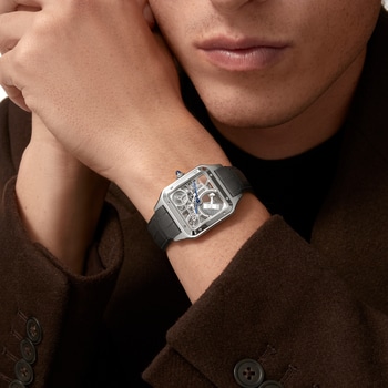 Santos-Dumont skeleton watch equipped with a micro-rotor Santos-Dumont skeleton watch equipped with a micro-rotor
