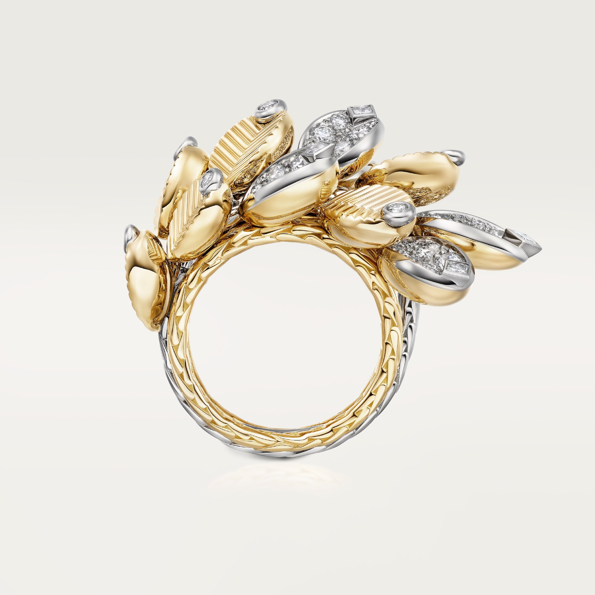 خاتم "غران دو كافيه"، مرصوف جزئيًا