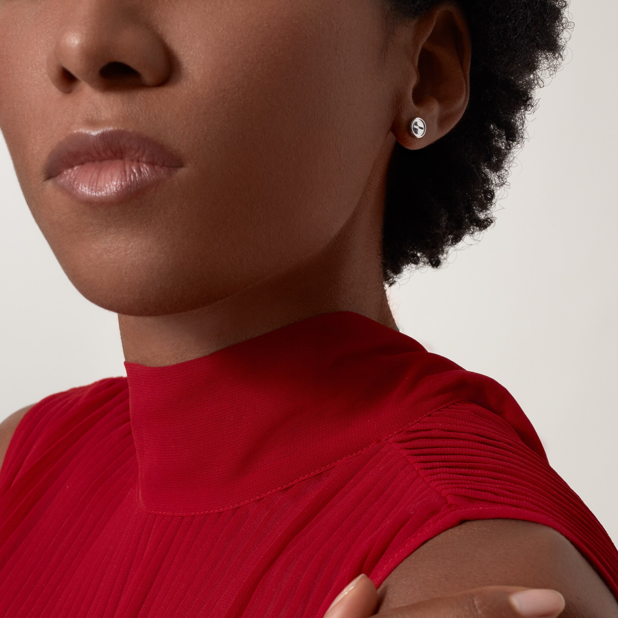 【正規】Love stud earrings LOVE ピンクゴールド ピアス 正規】Love stud earrings LOVE ピンクゴールド ピアス CRB8301254