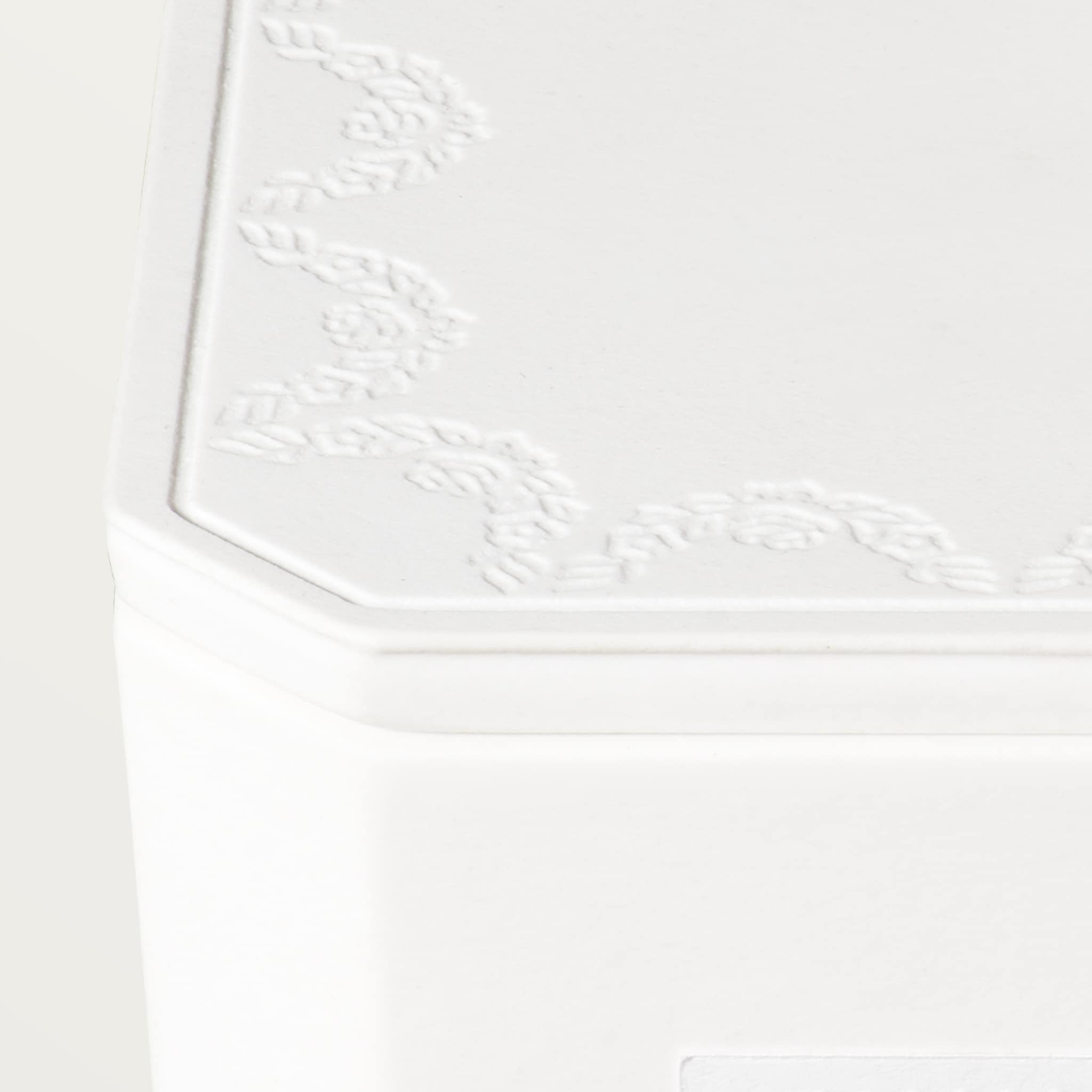 Les &Eacute;crins Parfum&eacute;s Cartier P&eacute;tales