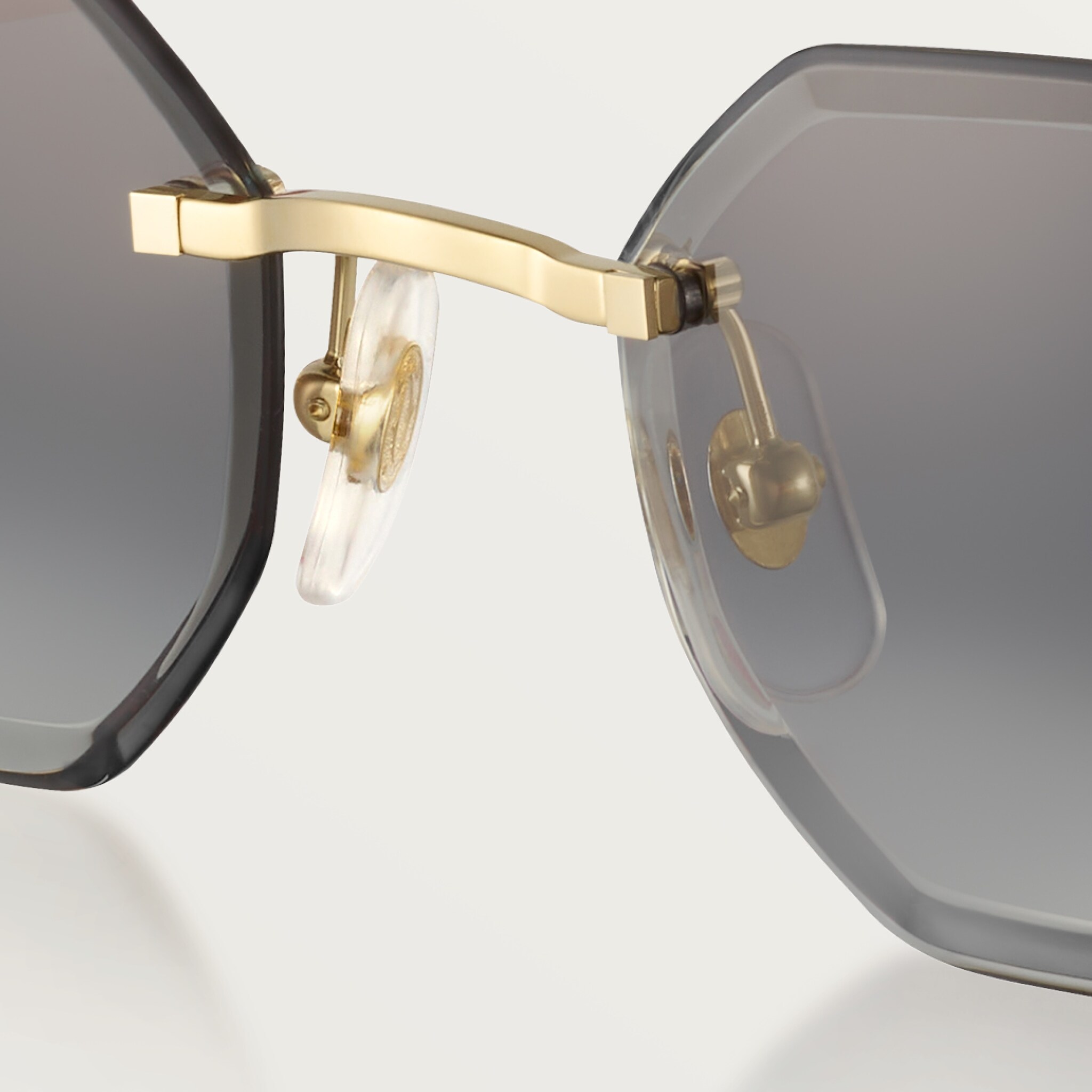 Sunglasses C Allong&eacute; de Cartier motif