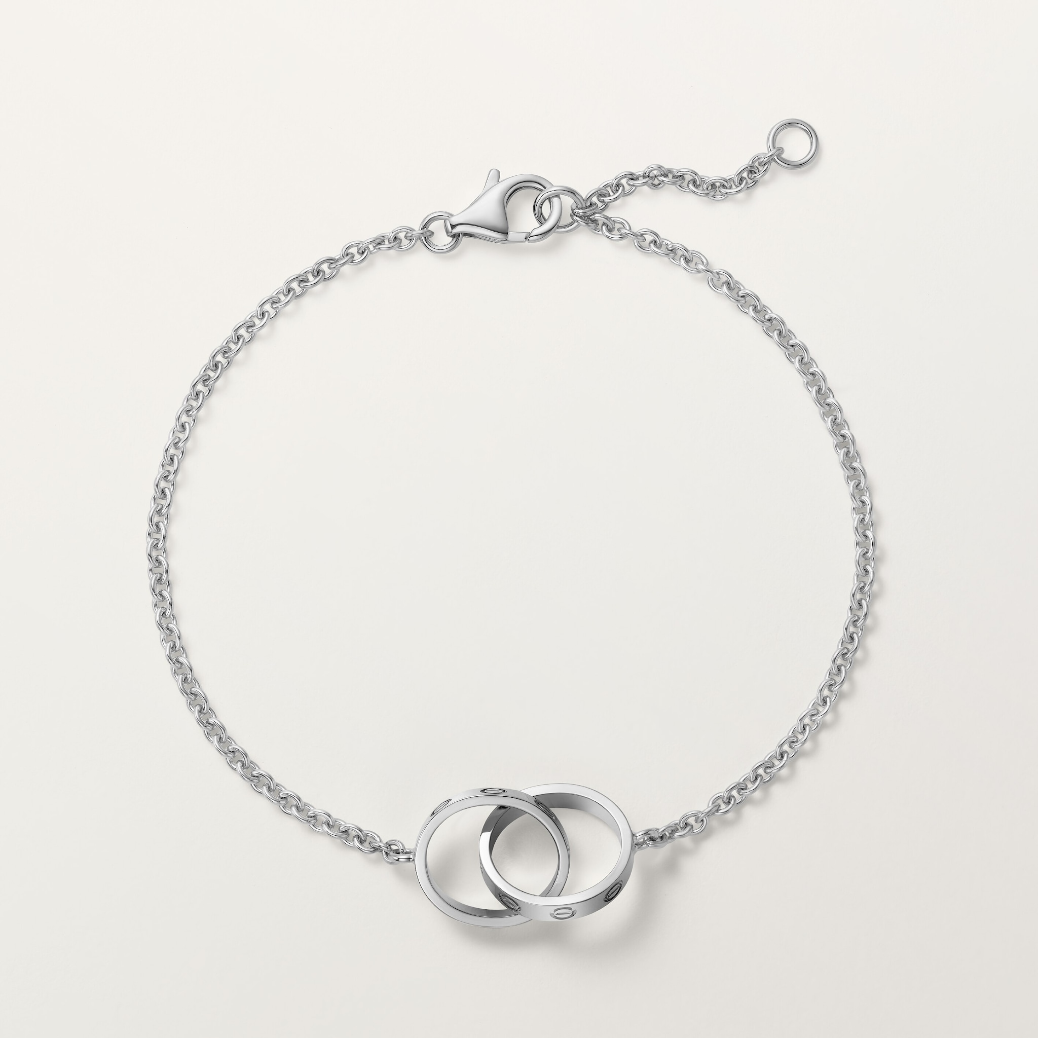 سوار #LOVE#، على سلسلة