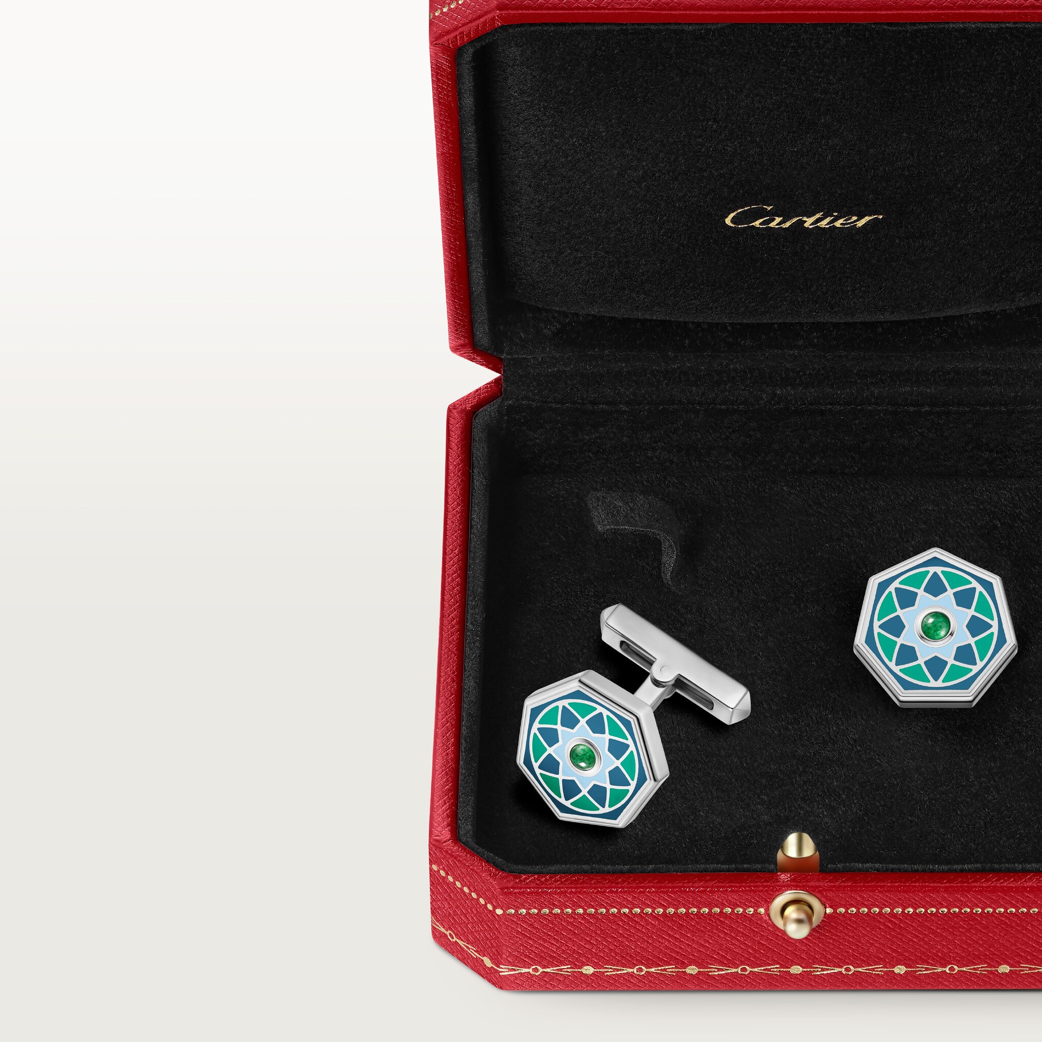 Green tricolor cufflinks exclusive to the Middle East, image 5