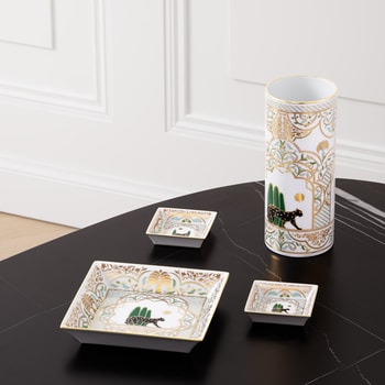 Panthère de Cartier vase, medium model Panthère de Cartier vase, medium model