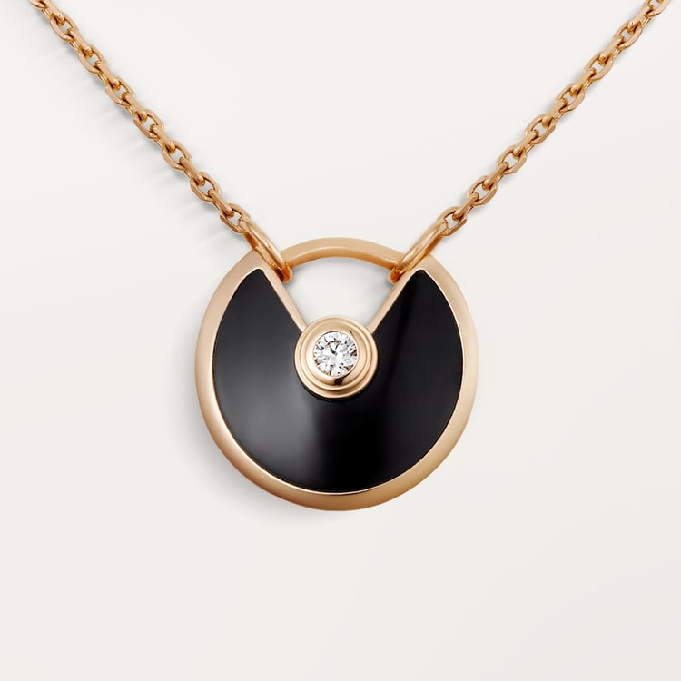 Amulette de Cartier necklace XS model