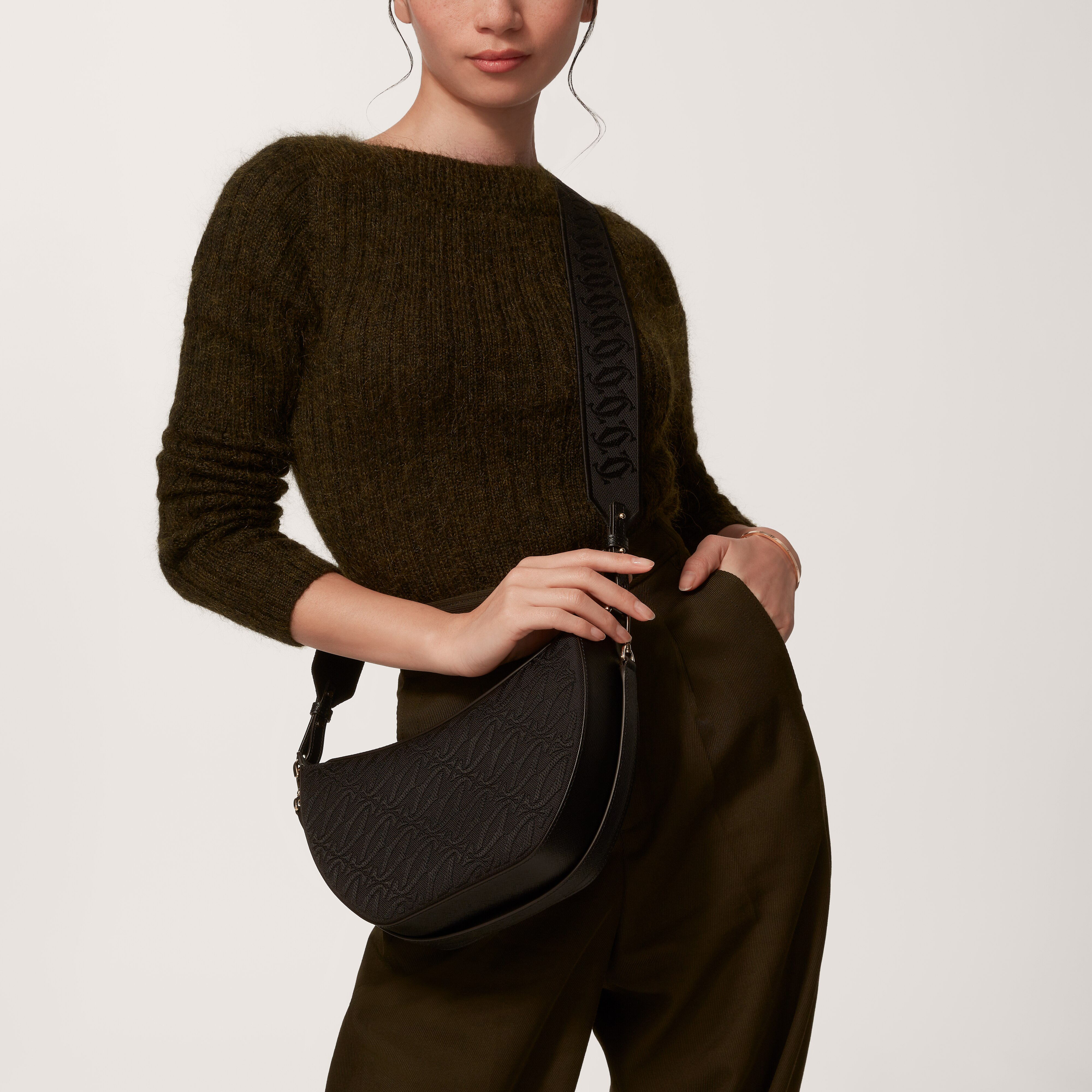 호보 백, C 드 까르띠에, 이미지 8