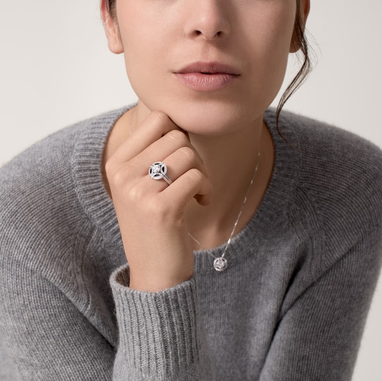 Galanterie de sales cartier earrings cost