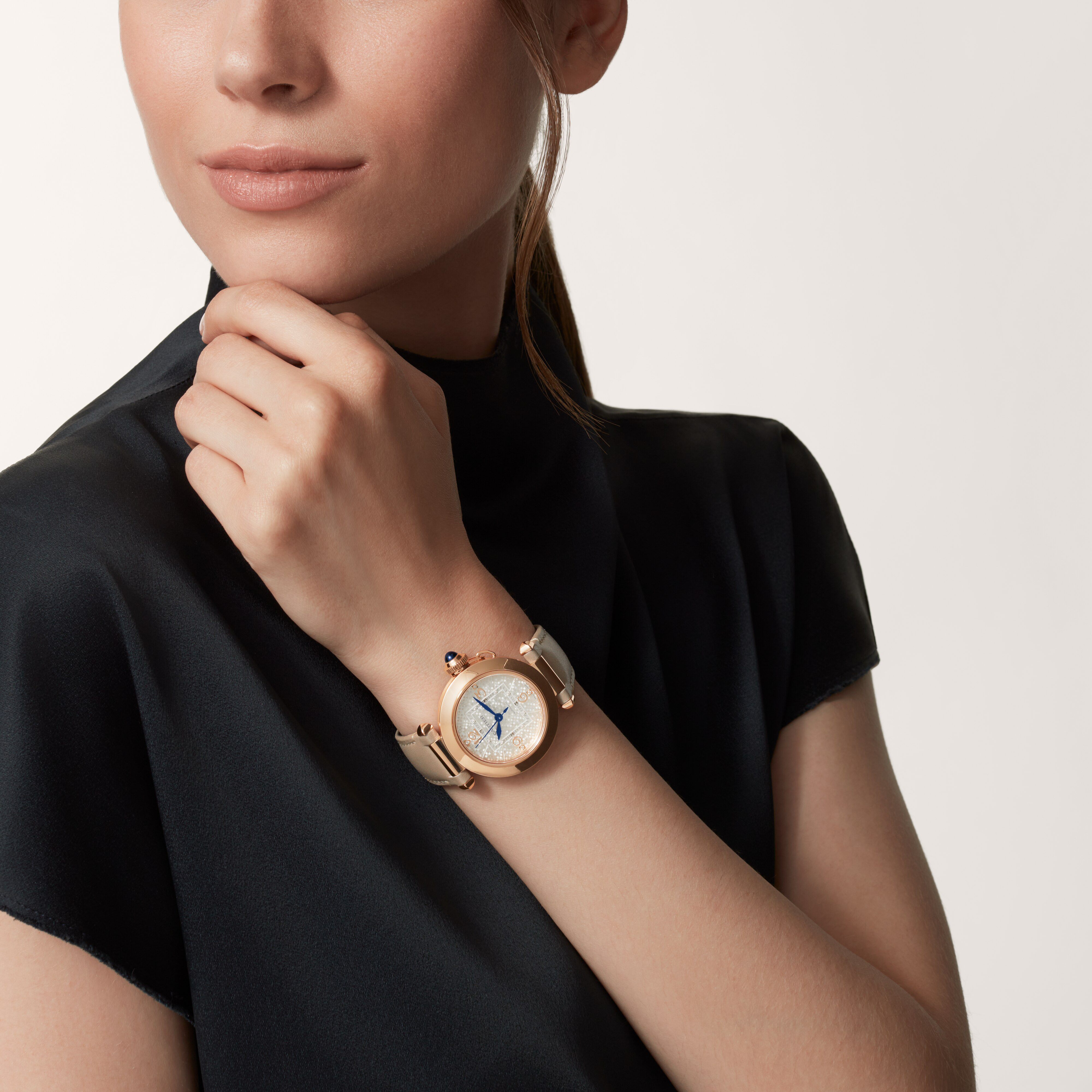 ساعة من مجموعة "باشا دو كارتييه"