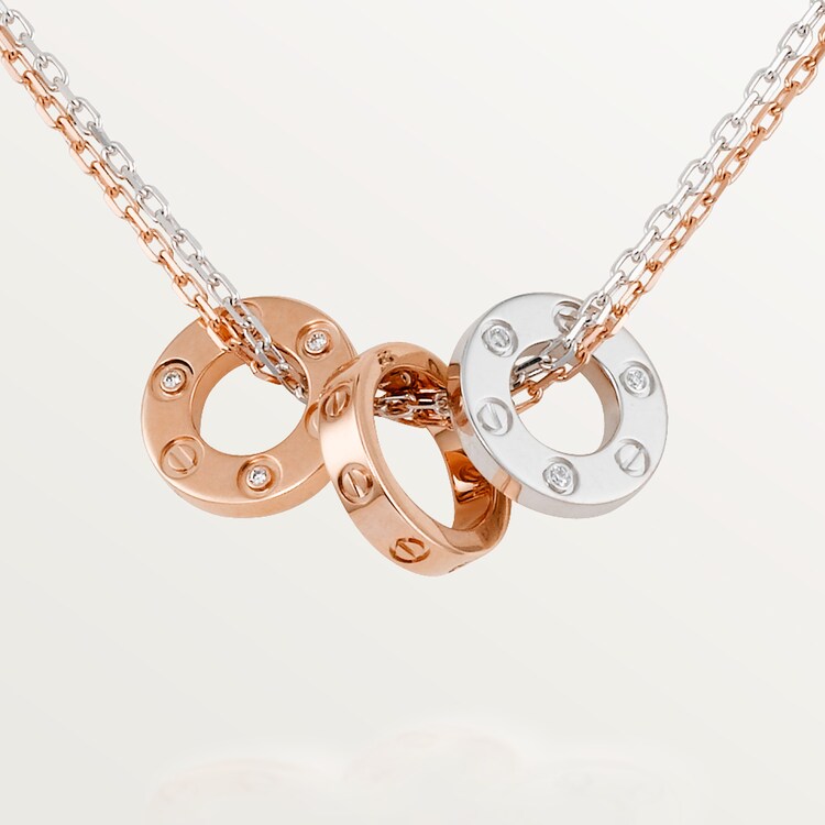 LOVE necklace 6 diamonds
