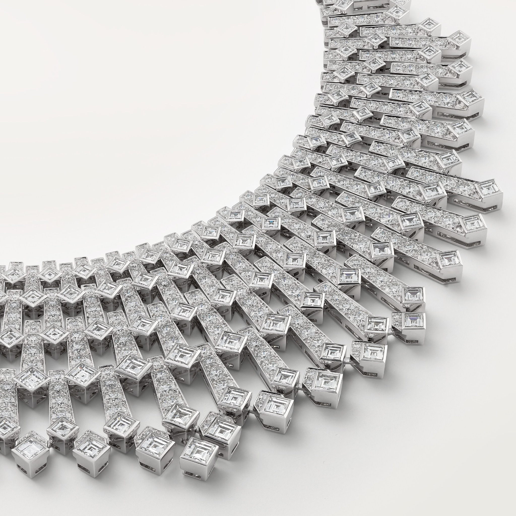 7 صورة ،قلادة من مجموعة الماس، ماس