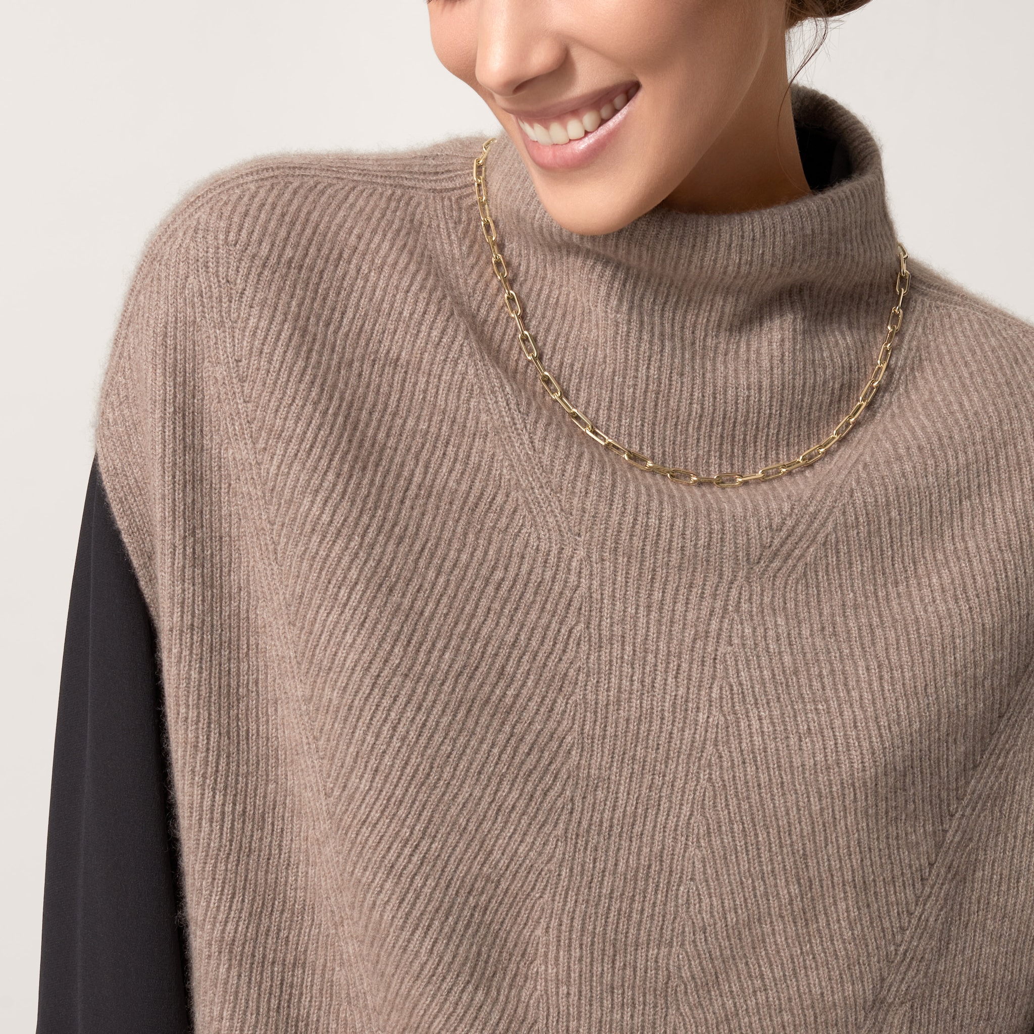 Santos de Cartier necklace, chain, medium model, image 3