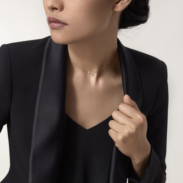 Cartier style necklace Clearance