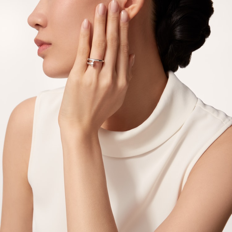 Justin clou cartier top ring