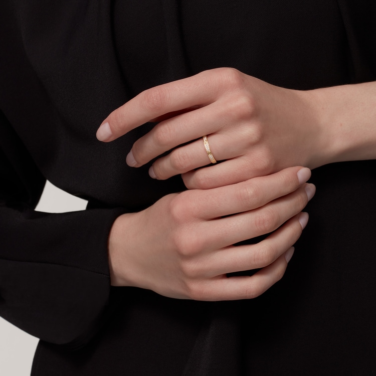 Pave top love ring
