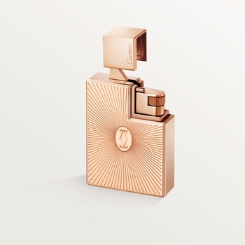 Double C de Cartier logo square lighter with Sunray motif in rose-golden finish Double C de Cartier logo square lighter with Sunray motif in rose-golden finish