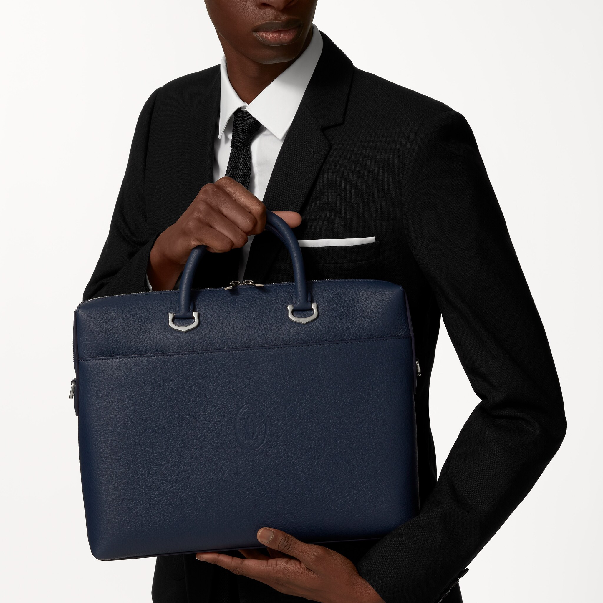 다큐먼트 홀더, 머스트 드 까르띠에