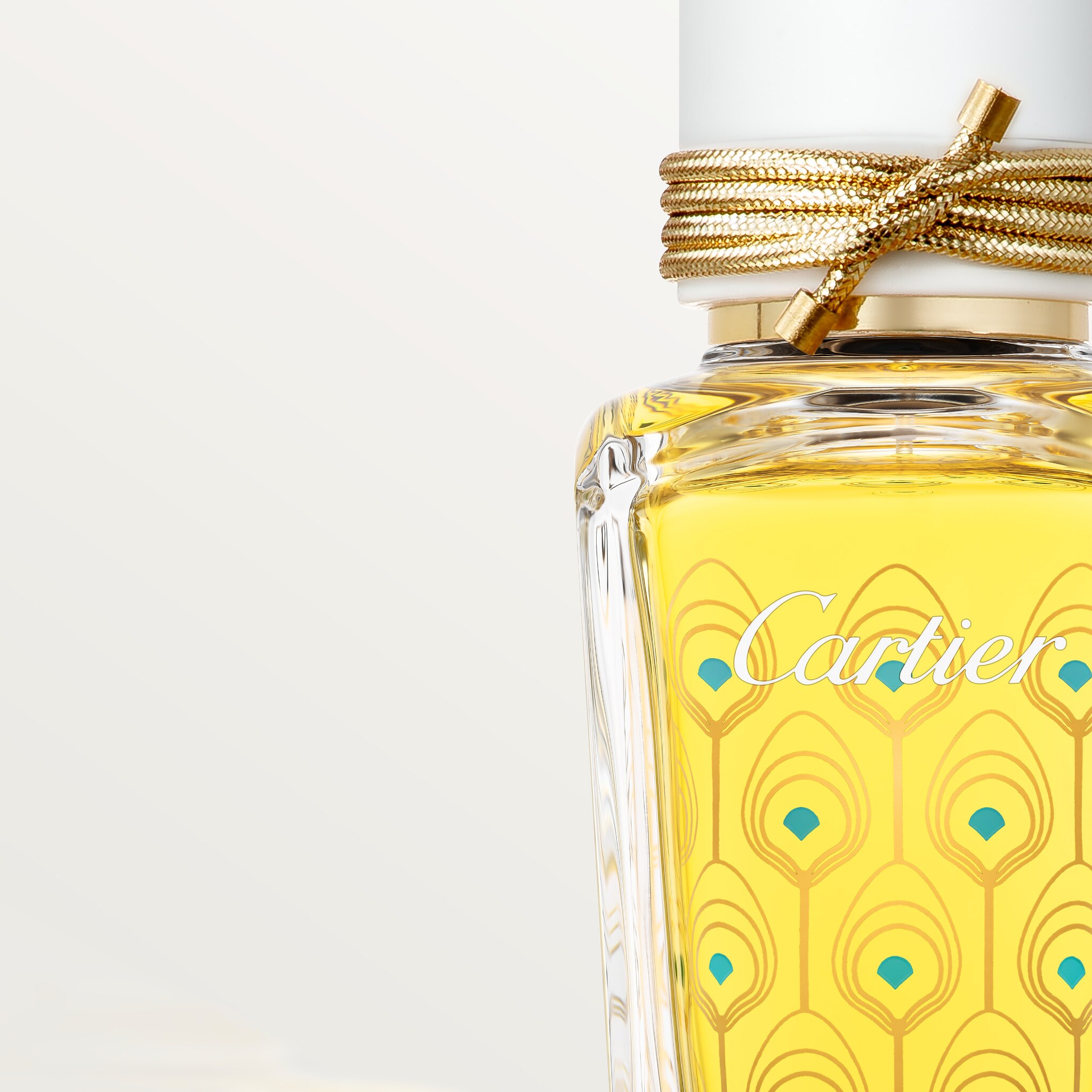 Les Heures Voyageuses Oud & Pink Limited Edition