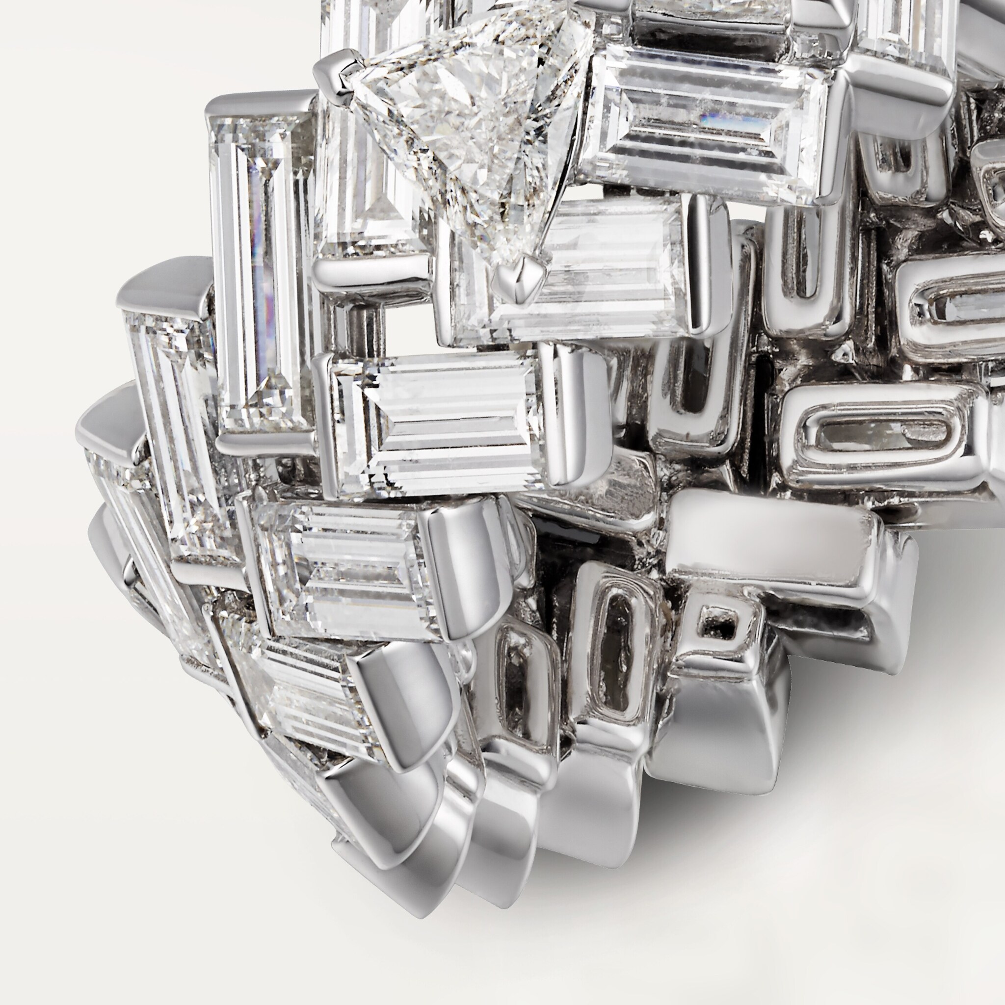 Reflection de Cartier y&uuml;z&uuml;k, pırlantalar