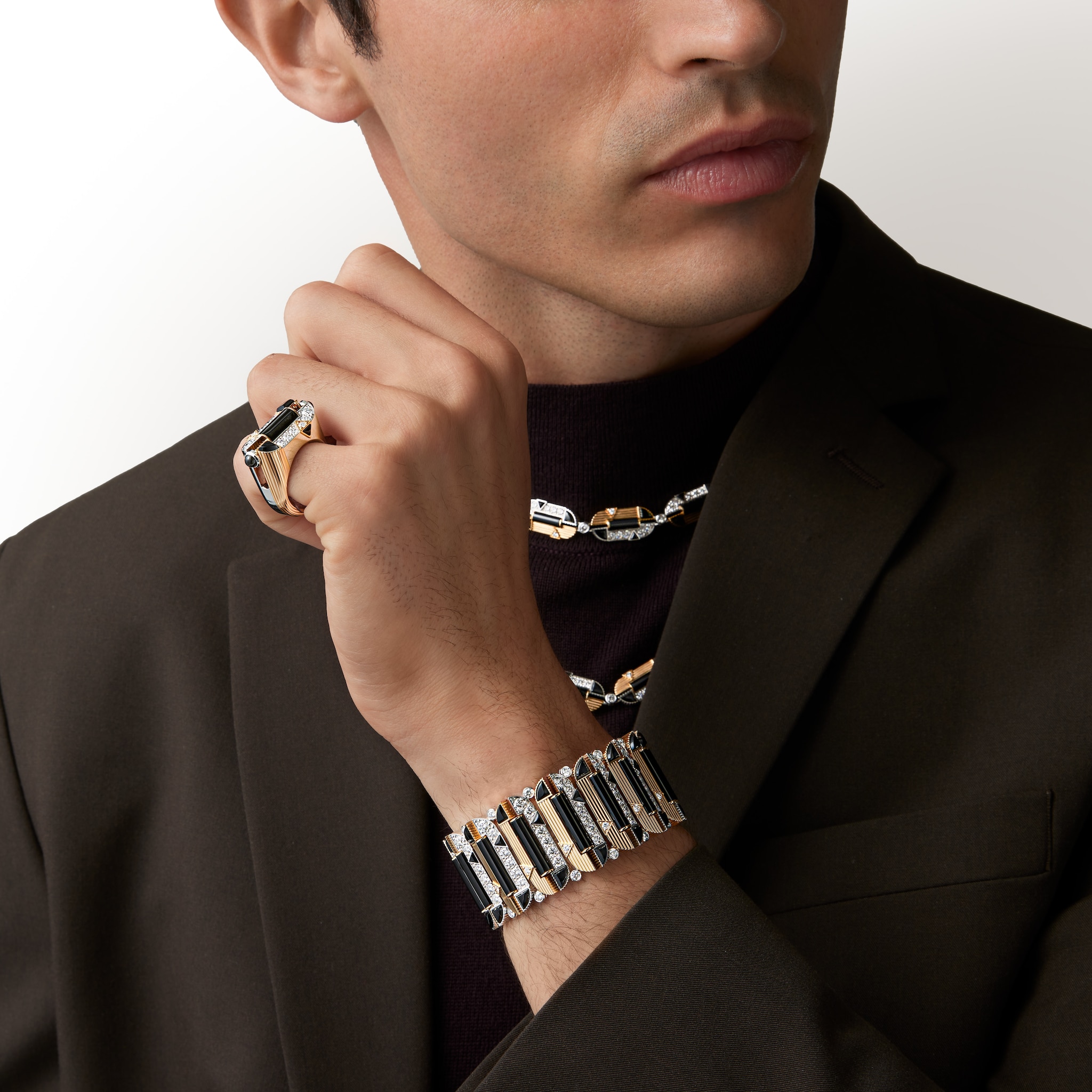 5 صورة ،سوار "جيومتري إي كونتراست"، عقيق يماني، مرصوف