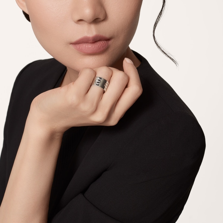 Cartier ring thick hotsell